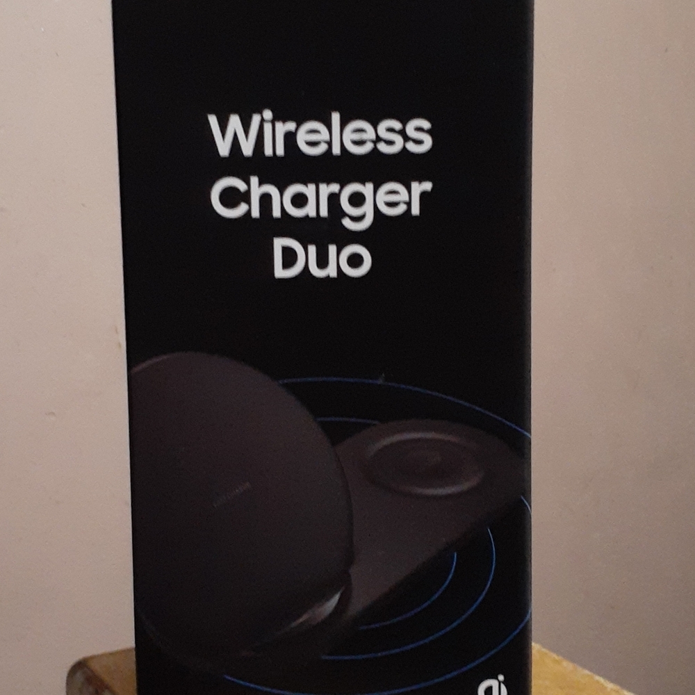 Samsung wireless charger duo